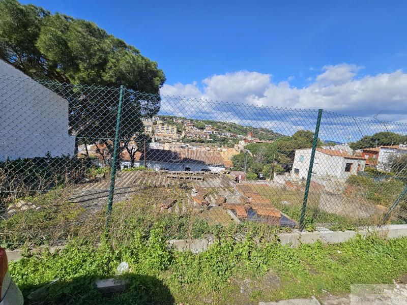 Foto afb9cd1a-7cfe-4ea3-bd4b-04652e886534. Terreno residenziale in Eixample Sant Feliu de Guíxols