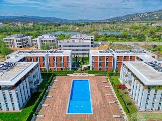 Apartament a Fenals. Platja daroapartamento