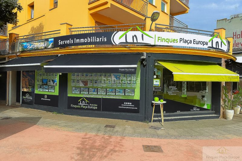 Foto 1a958fe3-1114-439c-8bf6-3d03f1705db6. Traspaso local comercial en costa brava 3 platja darolocal en Platja d´Aro