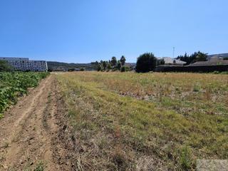 Terreny residencial a Poble. Platja daroterreno