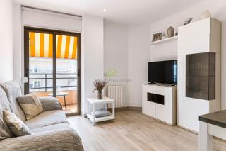 Apartamento en Fenals. Platja daroapartamento
