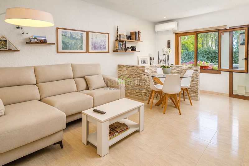 Foto b49d2e8f-bee3-42b8-bd98-0922eef49ffd. Apartament amb calefacció a Cabanyes-Mas Ambrós-Mas Pallí Calonge