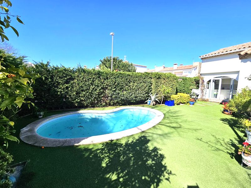 Foto d46588e6-90ec-4a04-8518-efd84e131741. Casa amb calefacció aparcament piscina a Fenals Platja d´Aro