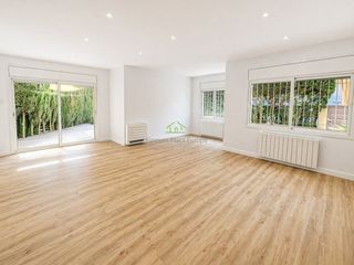 House in Centre-Platja. Platja darocasa