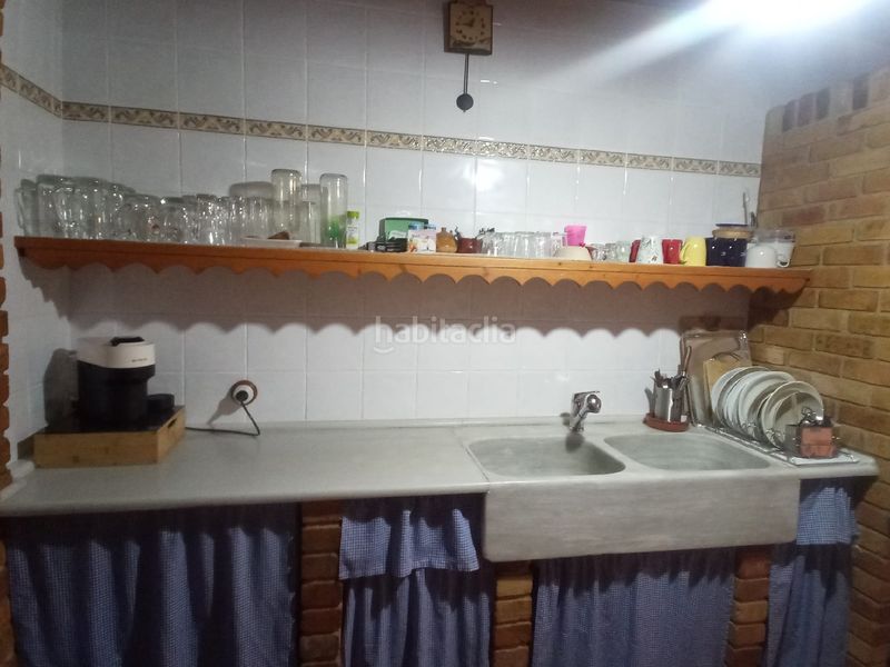 Foto 393c9156-8174-430b-9cd4-1ff17fa73949. Casa amb aparcament a Chóvar