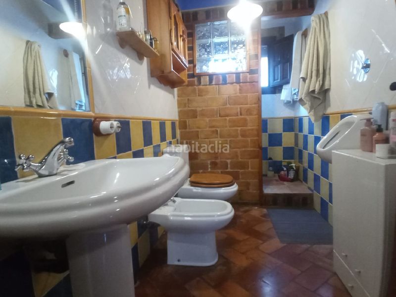 Foto 3c3f14a2-4483-4578-abf8-738ed8fa4536. Casa amb aparcament a Chóvar