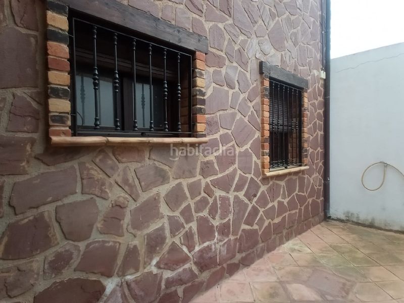 Foto 6fa47238-6ba0-4b9c-bc87-af684ffcef21. Casa amb aparcament a Chóvar
