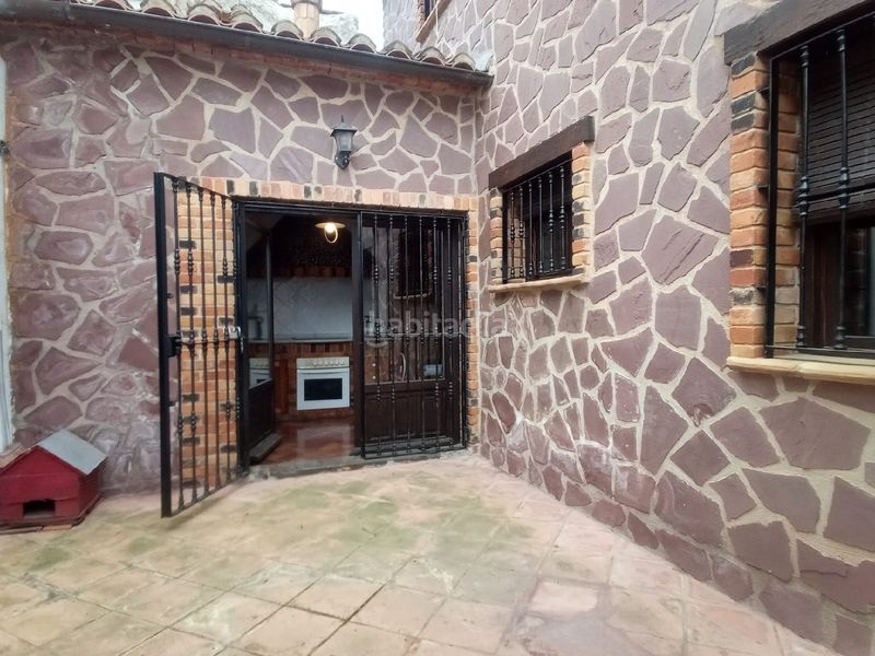 Foto bba1a7de-33ba-4ff7-ba34-00781c9378b7. Casa amb aparcament a Chóvar