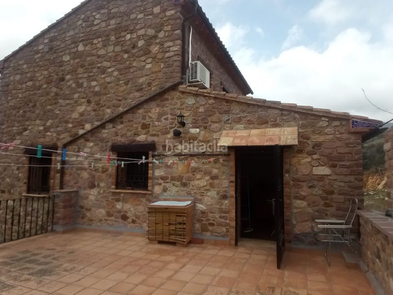 Foto dccac4da-6223-43fa-ad70-26c6a3e9e273. Casa amb aparcament a Chóvar