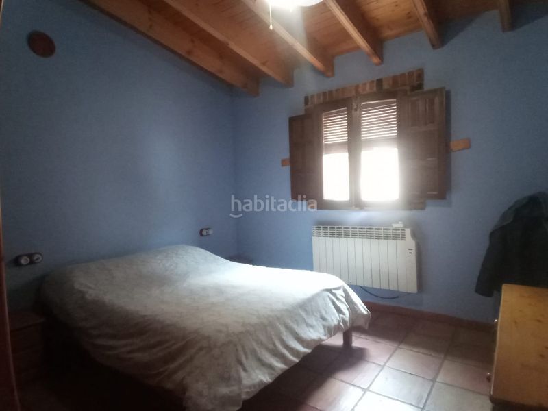 Foto e8106cec-3bf8-4684-86d8-6c3a530e56be. Casa amb aparcament a Chóvar
