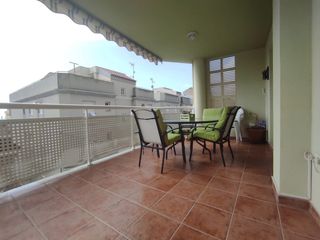 Ático  Calle gravina. Ático con 4 habitaciones amueblado con ascensor y aire acondicio