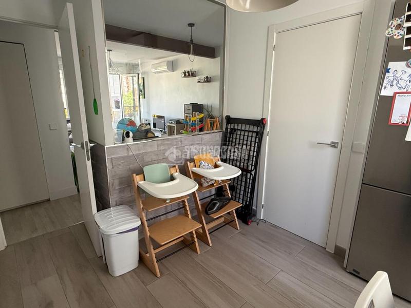 Foto b4e68825-0207-444c-baef-c2437b4f5246. Etagenwohnung mit heizung in La Paz Madrid
