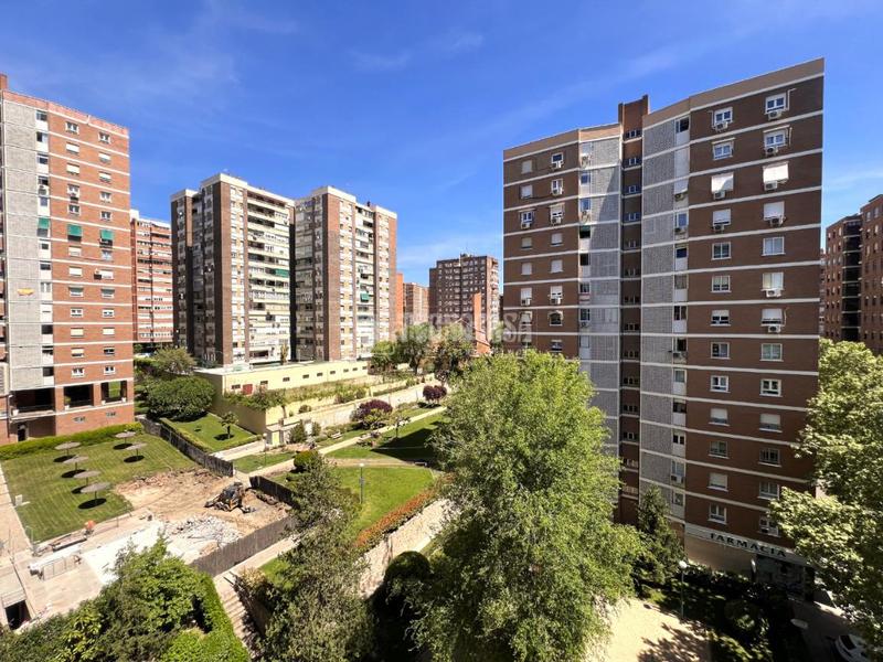 Foto 28811466-c862-4b7b-a094-988fdc6f9146. Etagenwohnung mit heizung in La Paz Madrid