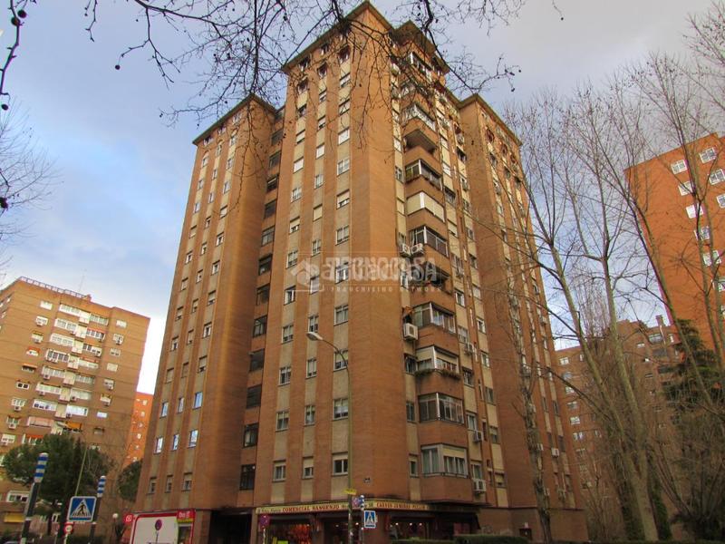 Foto 1aa6bda6-5250-4bfd-8742-f4ee2280391e. Appartement avec chauffage dans La Paz Madrid