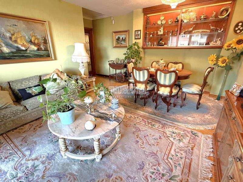 Foto 472169b9-e587-4319-ab4b-c7b0123f24cc. Pis amb piscina a La Paz Madrid