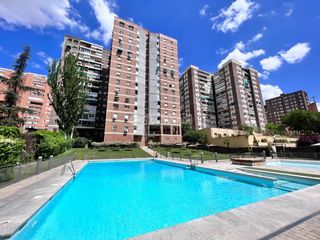 Pis a La Paz. Piso en venta en madrid