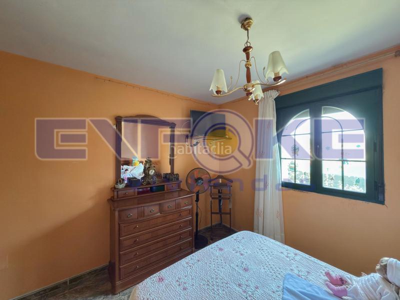 Foto b9ff5863-1286-4861-9076-49c997e67213. Haus mit parking in Robledillo de Mohernando