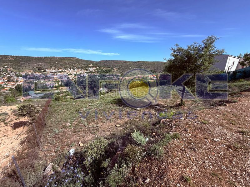 Foto c36a8860-08f0-4957-9a39-add06de675b5. Terreny residencial a Ambite