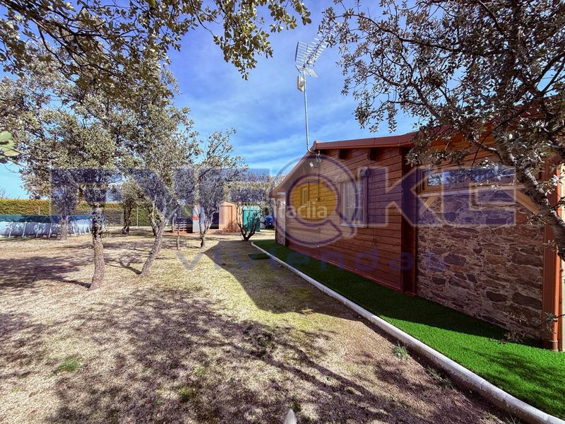 Foto d5e9c68f-4cec-4816-8f7e-97b5dcf51d6b. Casa con camino riscaldamento parcheggio piscina in Maello