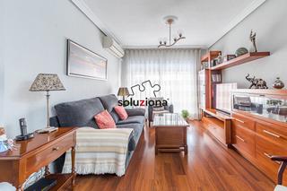 Pis  Calle ciempozuelos. Piso en venta en getafe centro, reformado y con ascensor