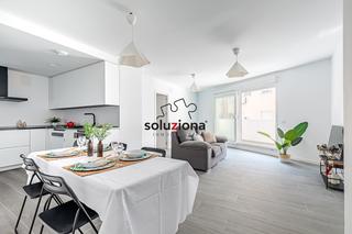 Flat  Calle leoncio rojas. Piso en venta en getafe a estrenar con terraza, garaje y traster