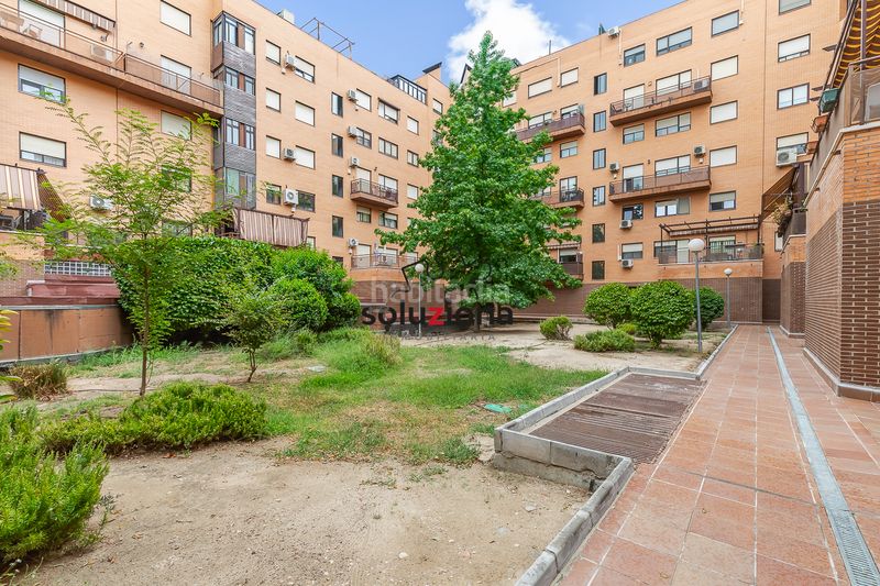 Foto 4288609d-87e9-4e85-9e8f-3c58ef2e39ae. Piso  en venta en El Bercial, : con ascensor, garaje y trastero en Getafe