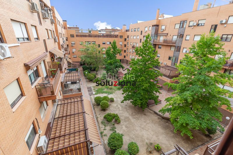 Foto c06fb10a-9cb9-4951-870e-7d8aec6f5ad5. Piso  en venta en El Bercial, : con ascensor, garaje y trastero en Getafe