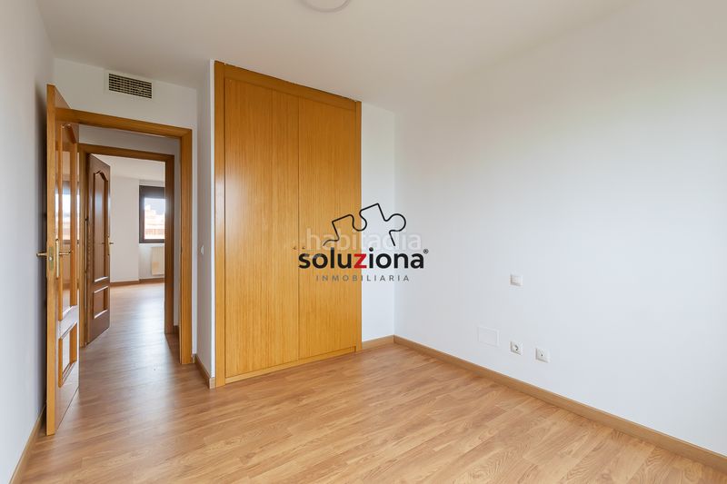 Foto c5285706-a857-45ea-b46f-4f93898fe55d. Piso  en venta en El Bercial, : con ascensor, garaje y trastero en Getafe