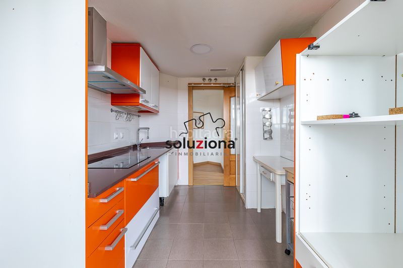 Foto d9666f70-f08b-43b9-9863-01910bc6e83d. Piso  en venta en El Bercial, : con ascensor, garaje y trastero en Getafe