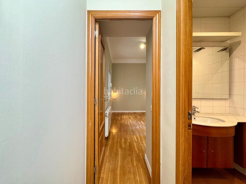 Foto ba8f72d6-e9cc-4284-8a50-cc4eecf18c36. Dachwohnung in plaça del fènix 6 in La Bordeta Barcelona