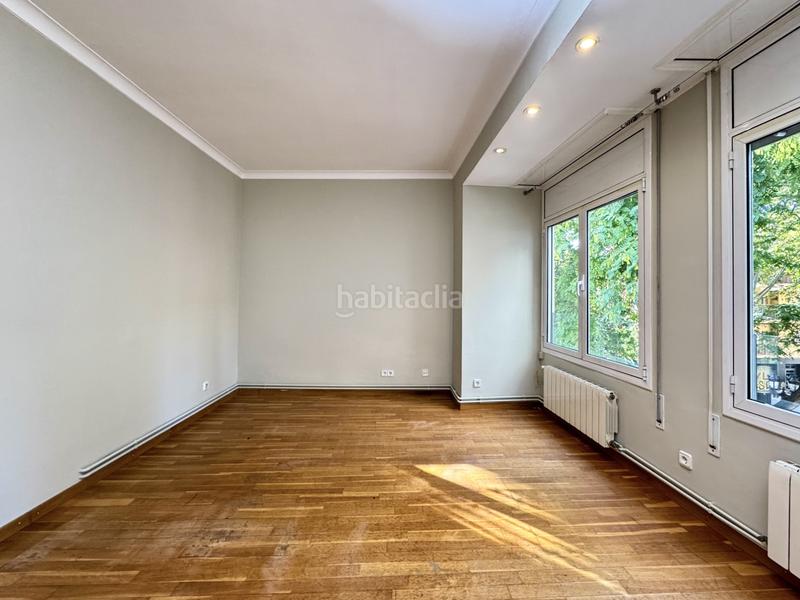 Foto d7e86c35-57f9-40f8-9d73-e5322f8ceb5a. Dachwohnung in plaça del fènix 6 in La Bordeta Barcelona