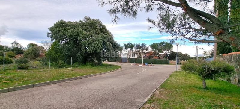 Foto 482e6614-a415-4599-adc6-78063080e8f7. Terrain résidentiel dans calle begonias 1 dans Mojadillas-Parque de las Infantas-El Paraiso Valdemorillo