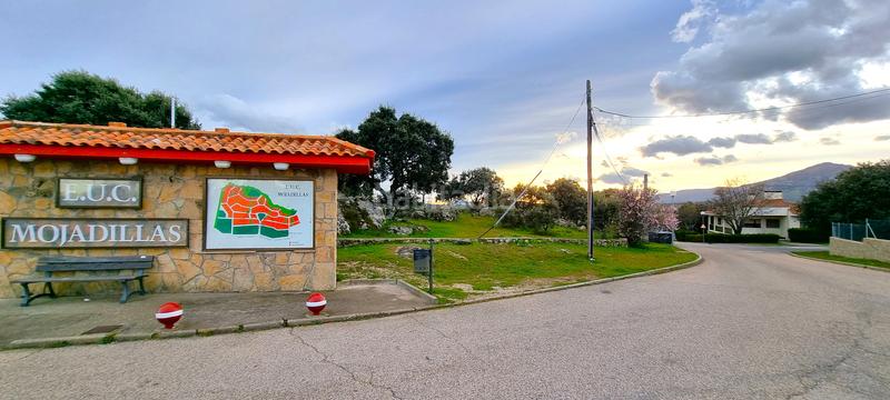 Foto ab391671-3eb1-403a-ad5b-d81202c2a8a4. Terreno residenziale in calle begonias 1 in Mojadillas-Parque de las Infantas-El Paraiso Valdemorillo