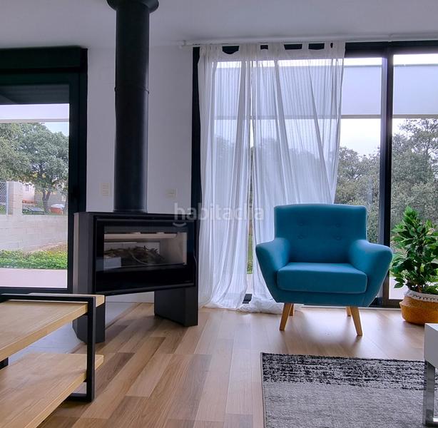 Foto b9680b65-70c6-482a-b343-c6c1cbec7842. Casa bifamiliare con camino parcheggio in Vegas de Matute