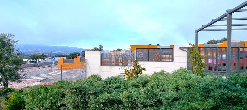 Foto d1fc7c47-bbe9-414b-a812-55394db5ddb9. Casa bifamiliare con camino parcheggio in Vegas de Matute