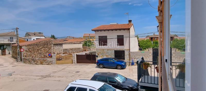 Foto c6ec88ab-0a89-43c4-8584-322b39f67f66. Casa adossada amb calefacció aparcament a Lozoyuela - Navas - Sieteiglesias