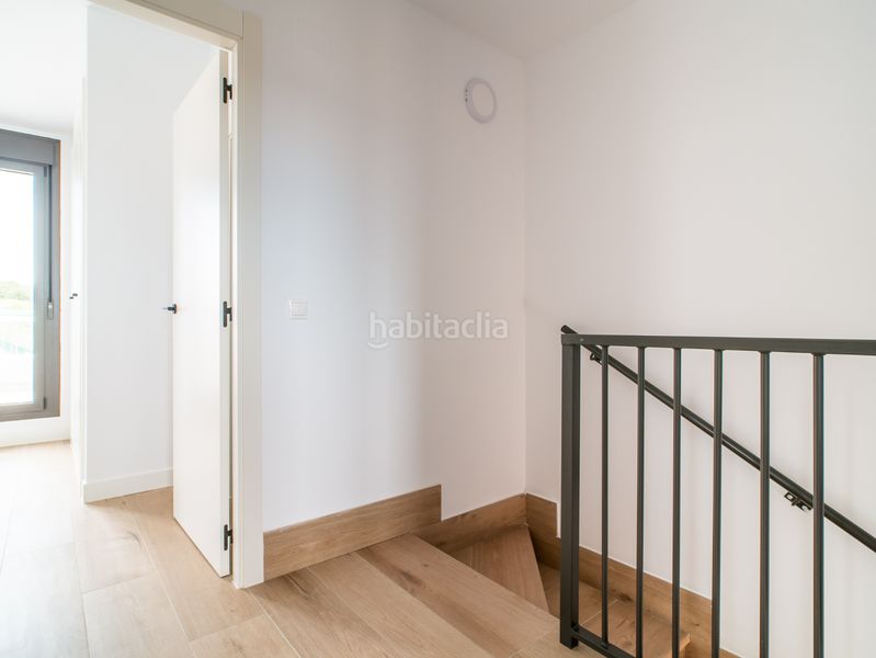 Foto 8910a597-c3e4-4ab4-a877-b677f708a009. Location duplex avec chauffage parking dans Urb. Belvalle Meco