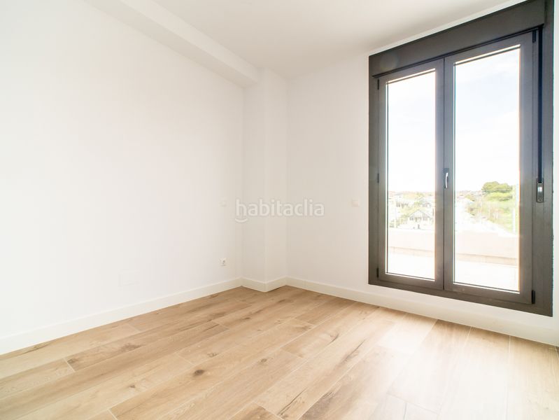 Foto d455bca8-40ce-46e7-a234-09754a8d444e. Location duplex avec chauffage parking dans Urb. Belvalle Meco