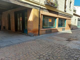 Location Local commercial  Calle mayor. Este local se encuentra en calle mayor, 28801, alcalá de henares