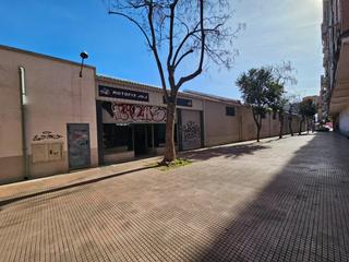Capannone industriale in Vía Complutense