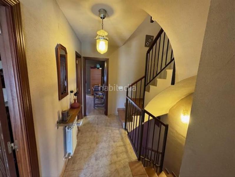 Foto a33b4fef-697c-4674-87e9-99d72721c7a1. Casa adosada en Alovera