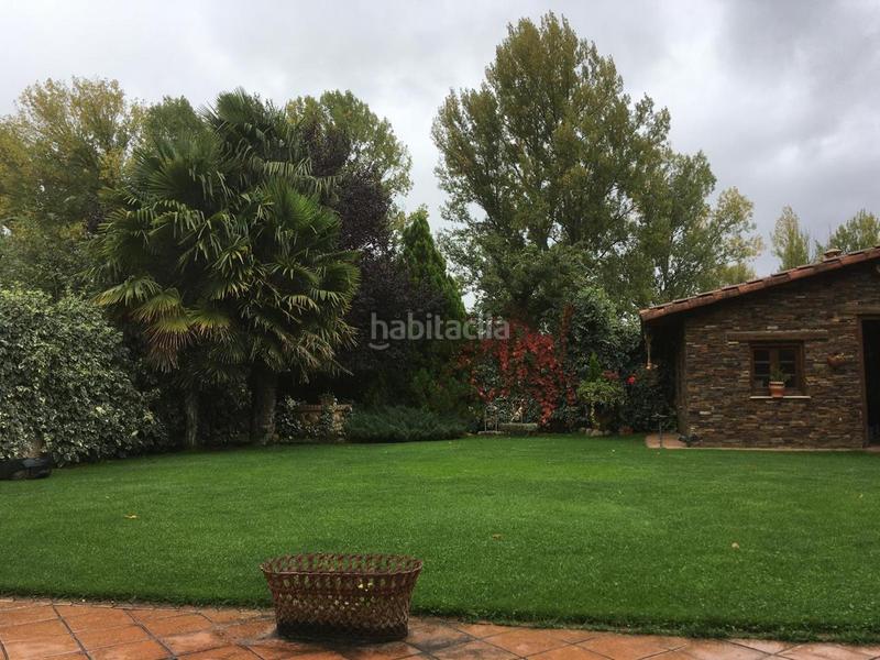 Foto 05be2690-afb5-4062-940d-fcb808e544de. Reihenhaus mit heizung parking pool in San Andrés del Rabanedo pueblo San Andrés del Rabanedo