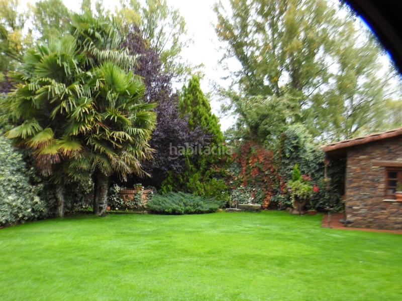 Foto 777d88c3-fe38-4c17-ad48-b8725f670a07. Reihenhaus mit heizung parking pool in San Andrés del Rabanedo pueblo San Andrés del Rabanedo