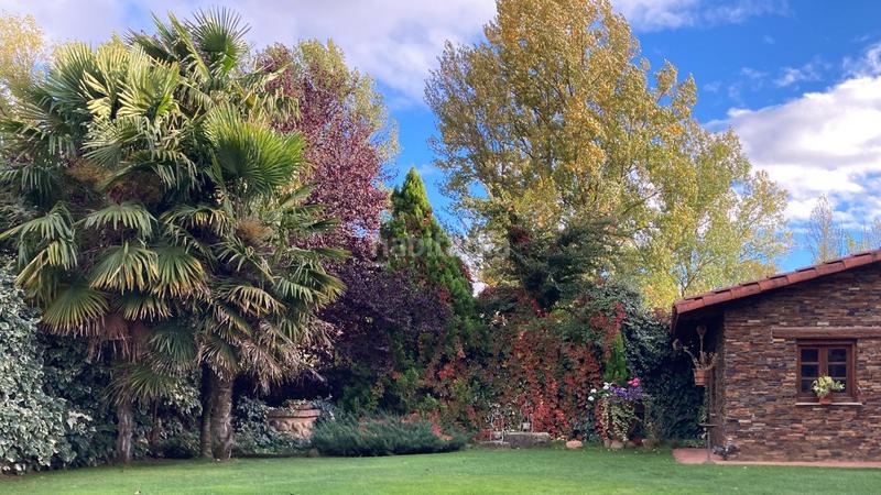 Foto 87dc4e65-ff36-4fda-8795-24a62ef1969b. Reihenhaus mit heizung parking pool in San Andrés del Rabanedo pueblo San Andrés del Rabanedo