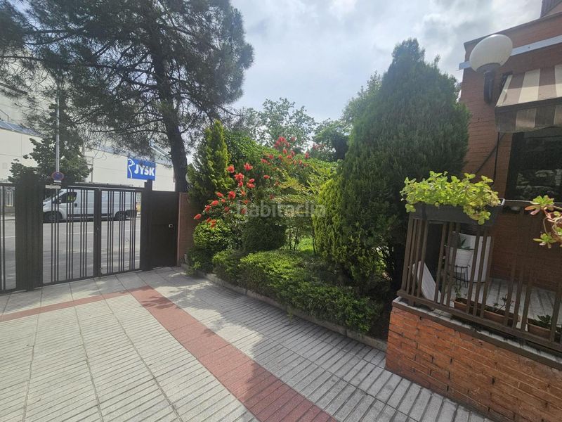 Foto 824ac5c4-e8e9-4b16-8d3e-dcbc1e585517. Apartament amb calefacció aparcament piscina a Rejas Madrid