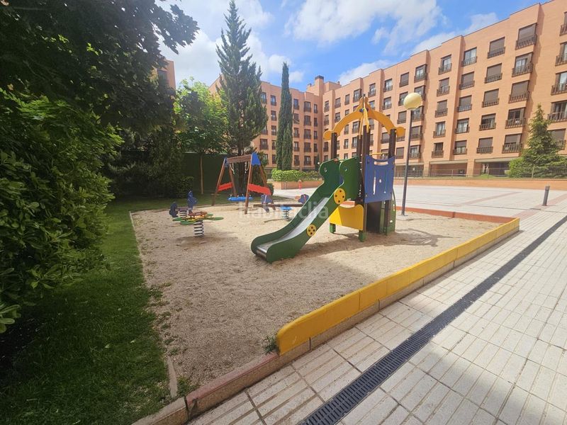 Foto 84dc2ed6-2bc4-4690-ae1c-cf3d641c264a. Apartament amb calefacció aparcament piscina a Rejas Madrid