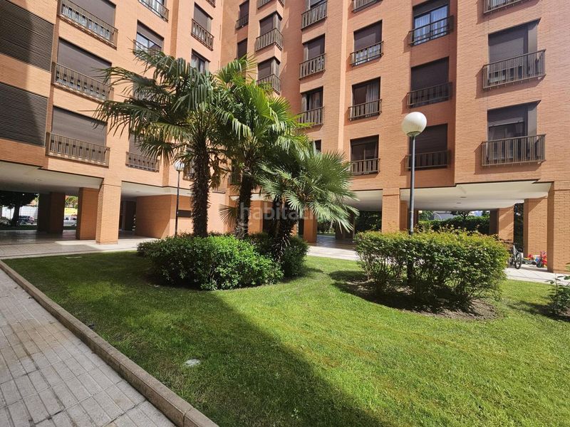 Foto 9cb8538f-fc12-4274-bddc-639ceb6b8409. Apartament amb calefacció aparcament piscina a Rejas Madrid