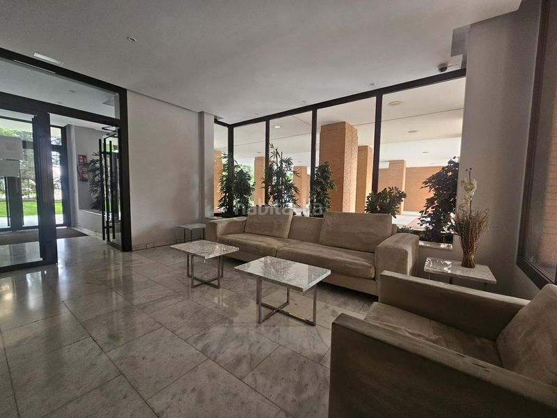 Foto f18d566f-7141-45a6-85ad-1de463febe06. Apartament amb calefacció aparcament piscina a Rejas Madrid