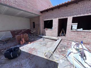 Casa adossada a Estación-Cruz Roja. Exclusivo chalet adosado de obra nueva  en illescas  en una sola