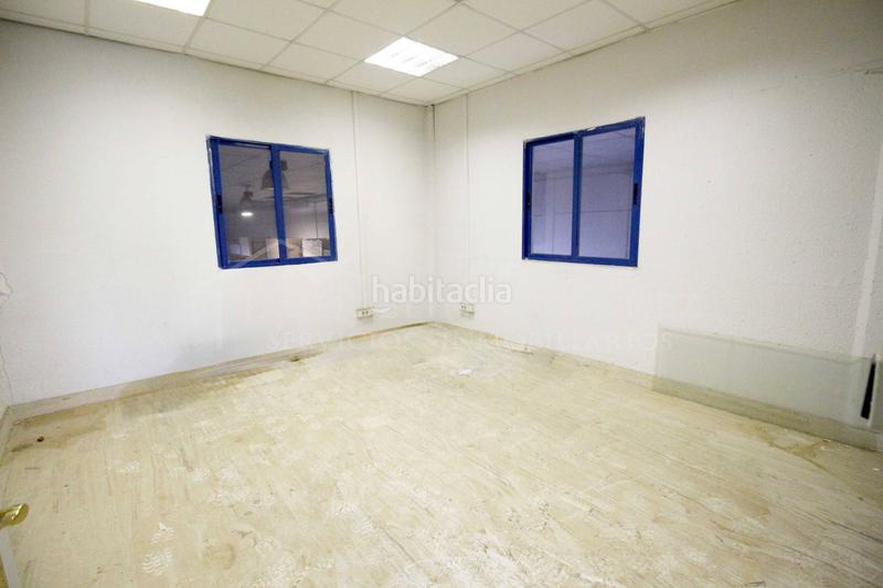 Foto 1849559a-f753-47d4-996e-8d9e5efc043f. Nave industrial  en poligono industrial este. 835 metros, dos plantas con montacargas y oficina. en Parla